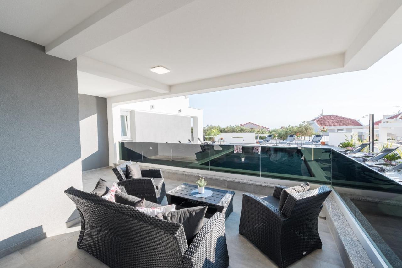 Villa Magnifica Apartments With Pool Novalja Exterior foto