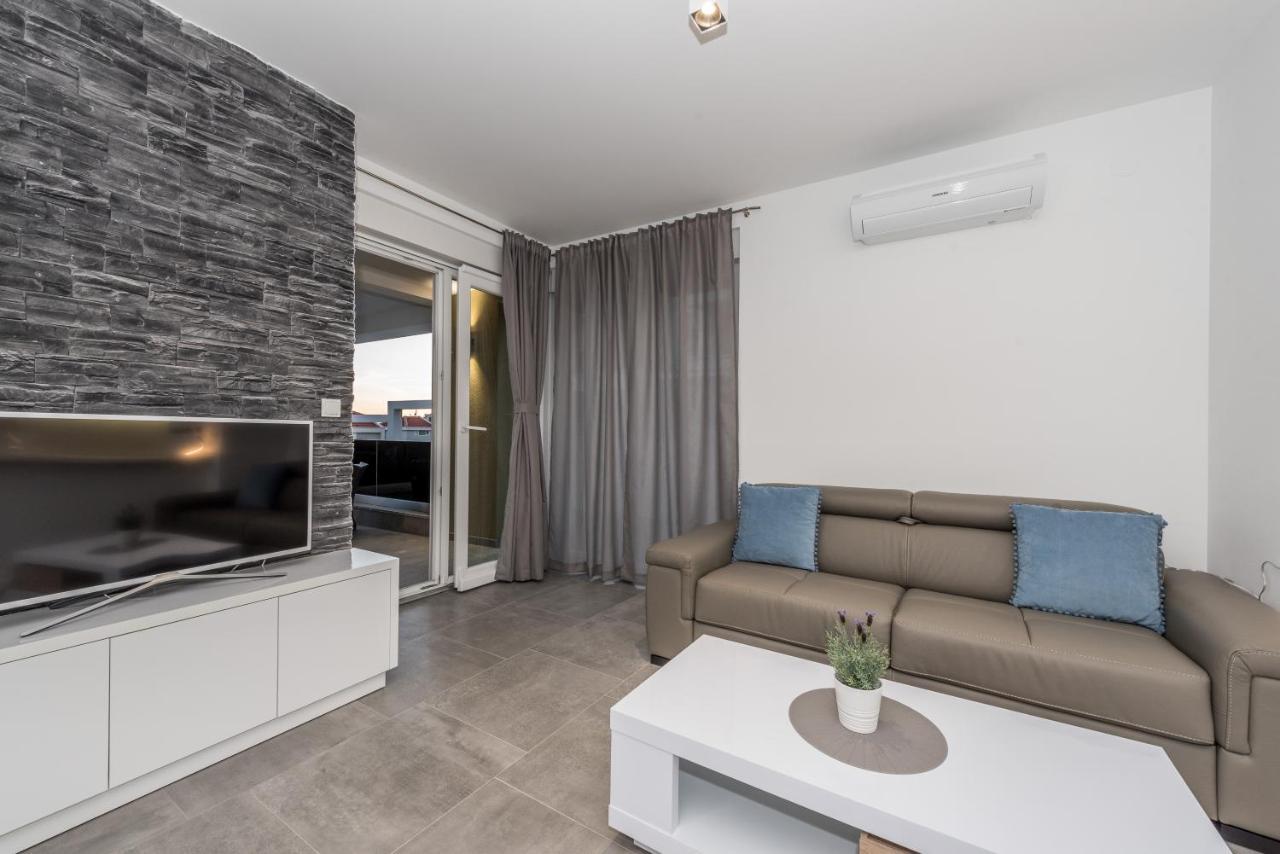 Villa Magnifica Apartments With Pool Novalja Exterior foto